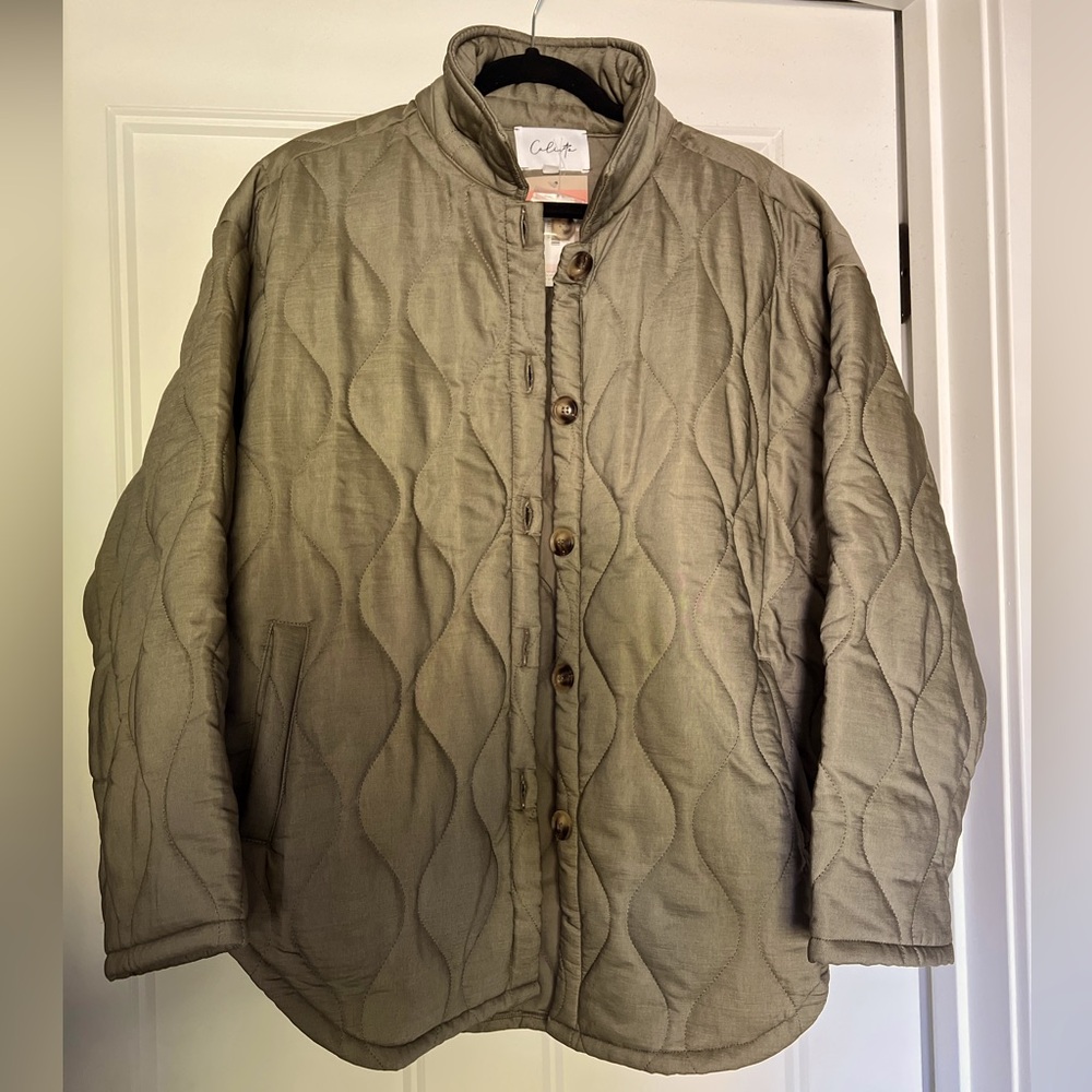 Calista quilted jacket, size large, olive color, curved hem with pockets